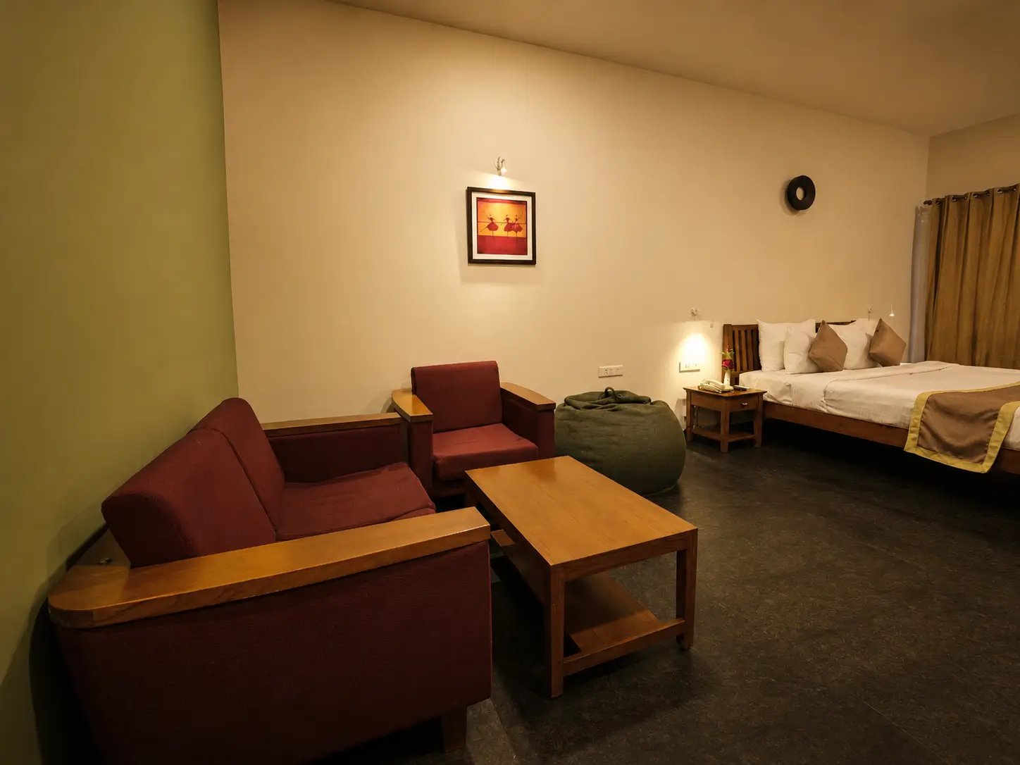 Standard room image 2